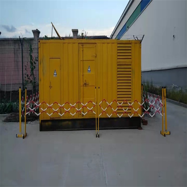 河口发电机组油箱盖上留出小气孔有什么用？