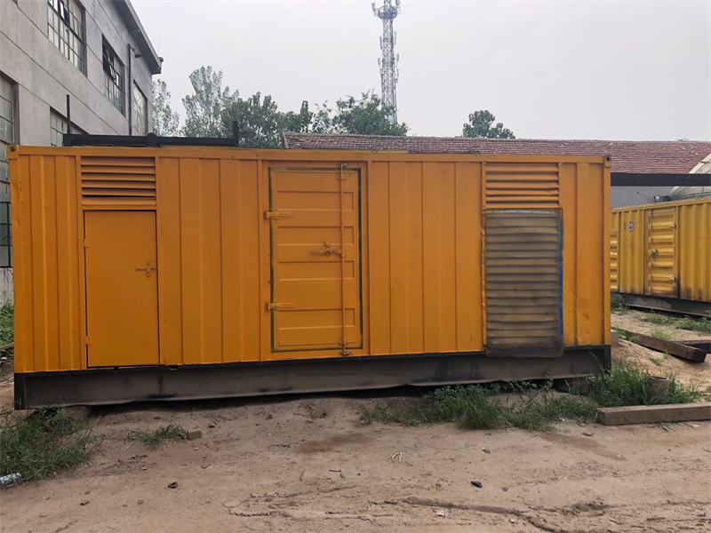 河口发电机出租进行负载测试时，电瓶电量不足的具体判断标准是什么？